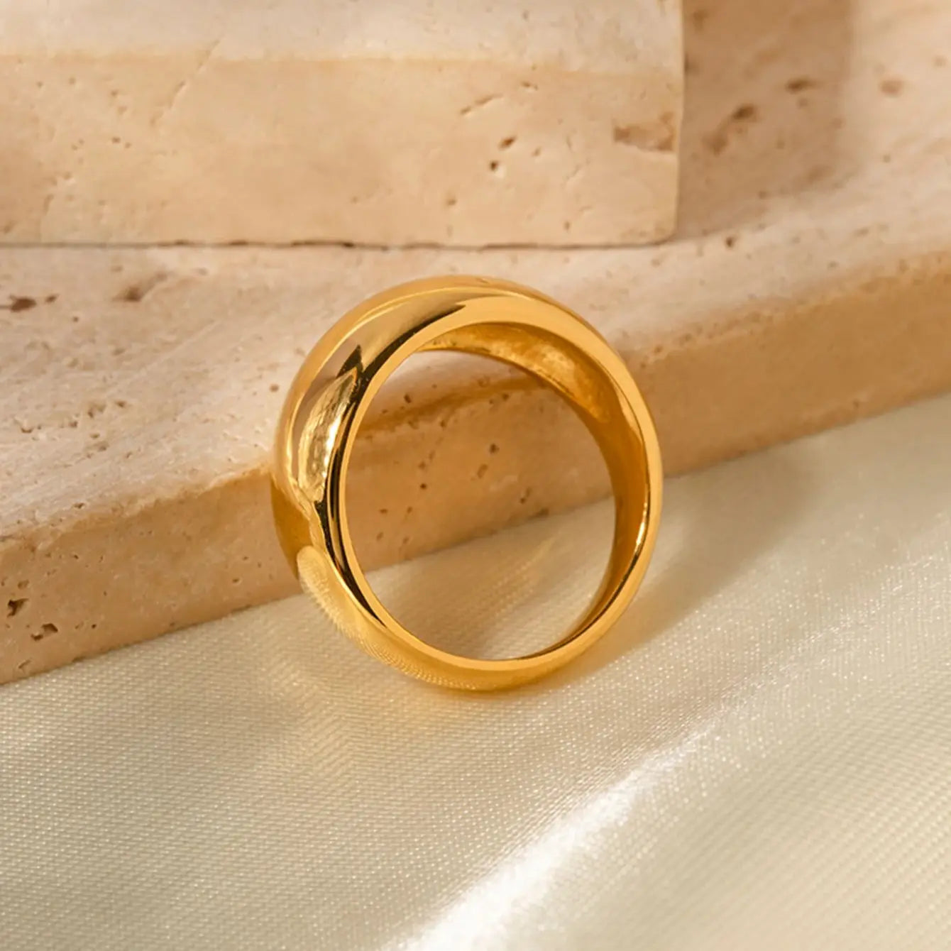 Eon Ring